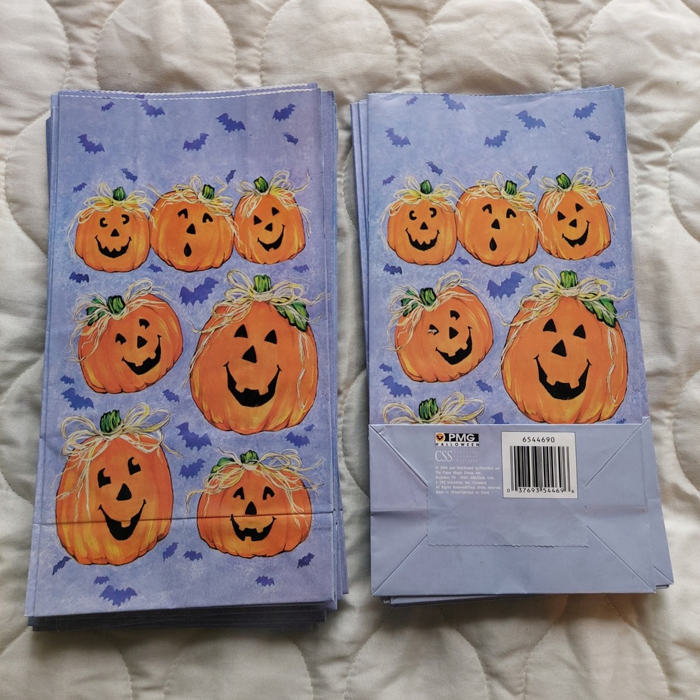 Vintage PMG Halloween Jack-O-Lantern Paper Treat Bags 47 Count 11x6 2004
